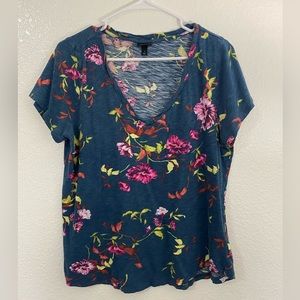 Torrid size 1 light weight cotton short sleeve floral top